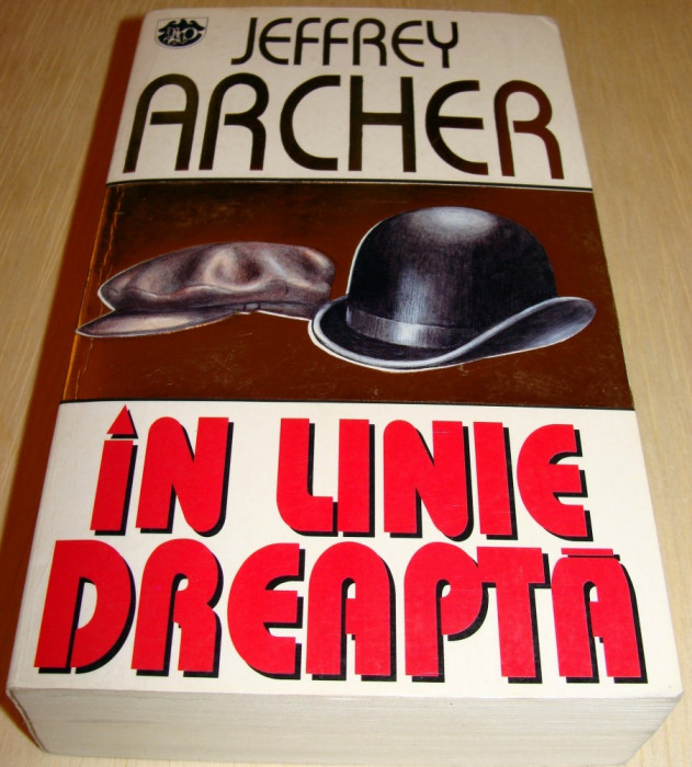 IN LINE DREAPTA - Jeffrey Archer