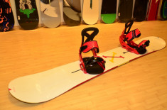 Burton Custom X 164 2012 + Burton Custom EST Red/Turquoise/White foto