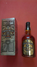 CHIVAS REGAL PREMIUM SCOTCH WHISKY foto