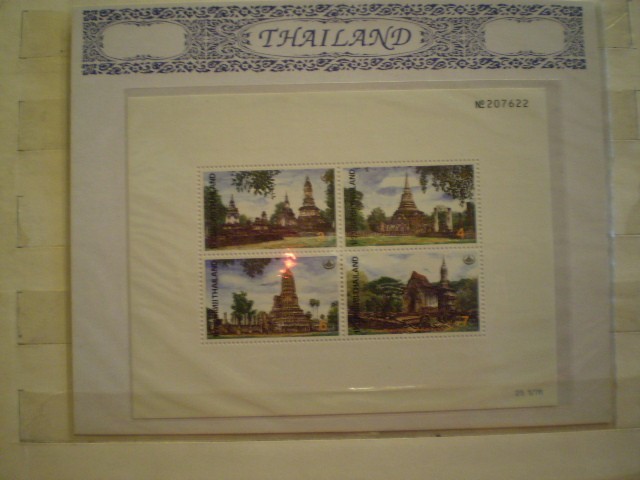 THAILANDA - MONUMENTE ISTORICE - BLOCK NESTAMPILAT IN POSETA SOUVENIR .