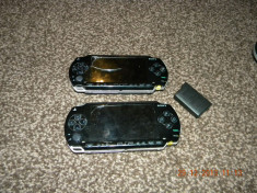lot 2 x consola PSP SONY 1004....una complet nefunctionala , cealalta porneste nu afiseaza (display ul functional) foto