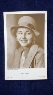 Lien Dyers - foto Atelier Schrecker Berlin - Vedere Ross - circulata Romania foto