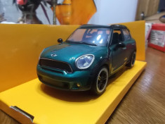 Mini Cooper S Contryman 1:24 foto