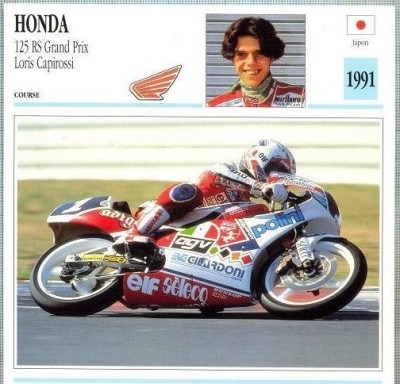 388 Foto Motociclism - HONDA 125 RS GRAND PRIX LORIS CAPIROSSI- JAPONIA -1991 -pe verso date tehnice in franceza -dim.138X138 mm -starea ce se vede foto