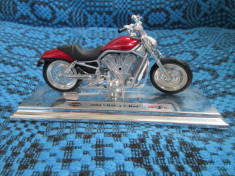 HARLEY DAVIDSON (model 2004 VRSCA V-ROD) - MACHETA 17,5x7 cm foto