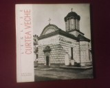 Cristian Moisesco L&#039;eglise Curtea Veche, Alta editura