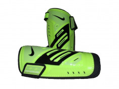 APARATORI FOTBAL NIKE TOTAL 90 PROTEGGA SHIELD 3-APARATORII ORIGINALE!!! foto