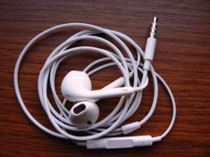 Casti iPhone 5 / Earphones Earpods with remote and mic for iPhone 5 4S iPod Touch foto