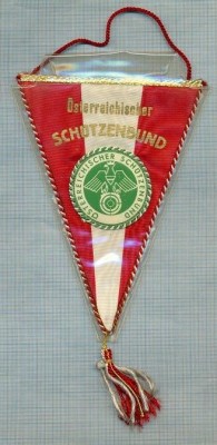 18 New Fanion - FEDERATIA AUSTRIACA DE TIR -starea care se vede foto