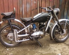 Motocicleta epoca IJ 49 (Festival),anul 1953 foto