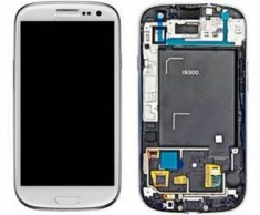 Display cu rama si mijloc original samsung galaxy s3 i9300 orice culoare,montaj gratuit si garantie 3luni service gsm foto