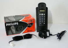 Vand telefon Philips Xalio 200 foto