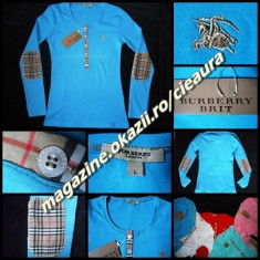 TRICOU BLUZA MALETA DAMA MANECA LUNGA 100% BUMBAC PLIN TURCOAZ DECOLTEU ADANC COATE IMPRIMEU BURBERRY LONDON 5 NASTURI COLECTIE NOUA TRICOURI FEMEI foto