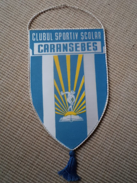 fanion clubul sportiv scolar caransebes sport club romania fan hobby de colectie