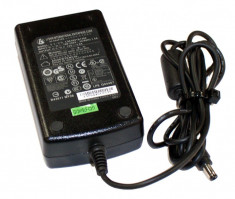 alimentator ( sursa in comutatie ) 12v - 5a model: LSE9901B1260 pentru monitoare lcd, televizoare lcd, dvr, foto