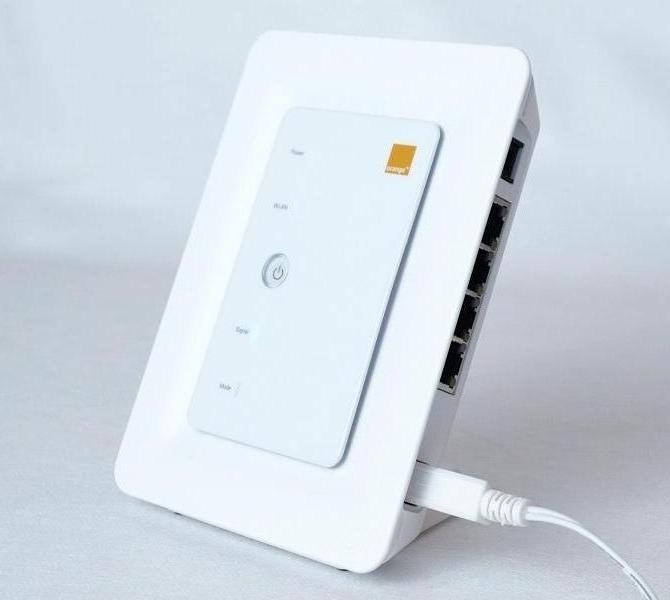 Router Wireless cu Modem 3G HUAWEI E960 DECODAT Mobil