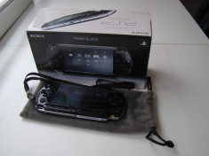 PSP - 2004 Slim _ Piano Black foto