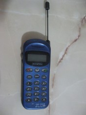 TELEFON VECHI DE COLECTIE ALCATEL ONE TOUCH CLUB ----PRET 19 LEI --- foto