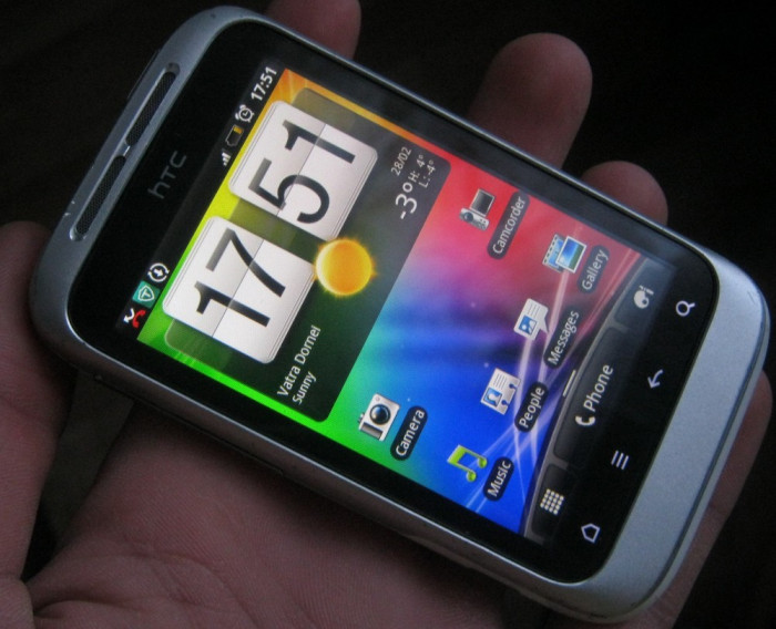 HTC Wildfire S