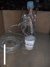 Pistol vopsit / instalatie in camp electrostatic foto