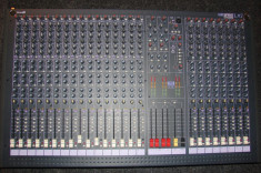 mixer profesional SOUNDCRAFT SPIRIT LX7, 24 CANALE, 7 BUS foto