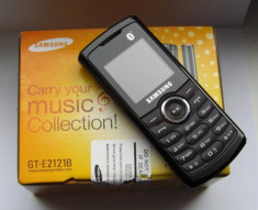 Vand telefon mobil Samsung GT-2121B foto