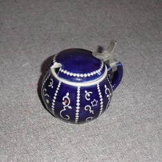 Reducere! Zaharnita ceramica in forma de halba