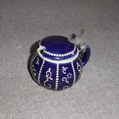 Reducere! Zaharnita ceramica in forma de halba foto