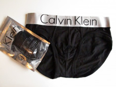 lenjerie calvin klein foto