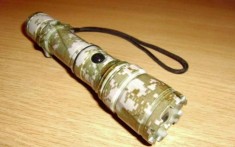 Lanterna profesionala cree led camuflaj foto