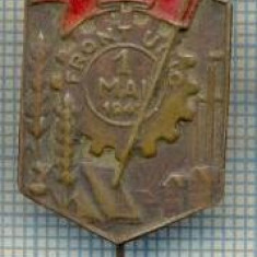 126 INSIGNA veche - FRONT UNIC -1 MAI 1949 -acul a fost cositorit(reparat) -starea care se vede