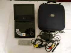 DVD player portabil LG foto