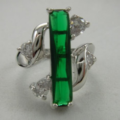 De LUX inel filat cu aur alb de14k cu emerald si zircon alb+cutie cadou foto