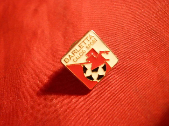 Insigna veche Fotbal -Echipa Barletta -Italia