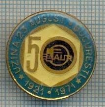 432 INSIGNA - 50(ani) FAUR -UZINA 23 AUGUST BUCURESTI 1921-1971 -starea care se vede