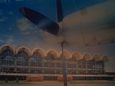 AVION PE AEROPORTUL OTOPENI DIN BUCURESTI foto