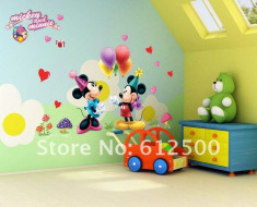Decoratiuni pentru camera copilului cu Miky&amp;amp;amp;amp;Mini Mouse. foto