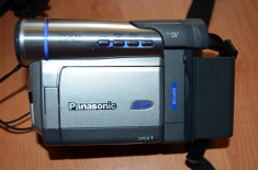 Camera video Panasonic PV- DV203D + husa foto