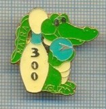 610 INSIGNA -MATRA 300 VELIZY - BOWLING - SPORTIVA - interesanta -starea care se vede