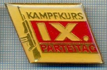 695 INSIGNA - IX PARTEITAG KAMPFKURS -DDR -militara -starea care se vede foto