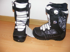 BOOTS BUTI SNOWBOARD DEELUXE LARA ID 37-38 NOI !!! foto