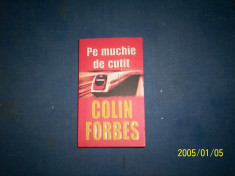 PE MUCHIE DE CUTIT-COLIN FORBES foto