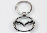Breloc auto metalic pentru Mazda crom + cutie simpla cadou
