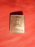 Insigna Stema Indiei ,metal , 2x2,6 cm