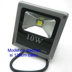 Proiector slim LED 10w echivalent 100w 900 lumeni Lumina calda foto