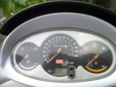 Vand scuter Aprilia Leonardo 125 CM,an1998, 35.000 KM ,pret 650 &amp;amp;amp;amp;euro; foto