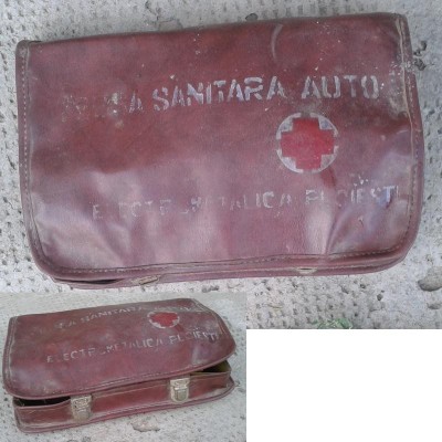 Trusa sanitara auto perioada an 1989 foto