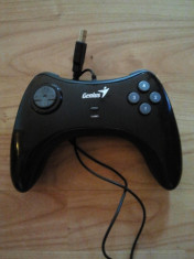 Vand gamepad GENIUS USB foto