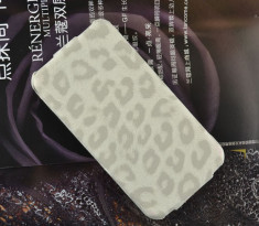 Husa / toc protectie piele iPhone 4, 4s lux, tip flip cover, model leopard, culoare - alb - LIVRARE GRATUITA prin Posta la plata cu cardul foto