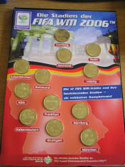 COLECTIE 12 MEDALII OMAGIALE - CAMPIONATUL MONDIAL DE FOTBAL 2006 - STADIOANELE DIN GERMANIA foto